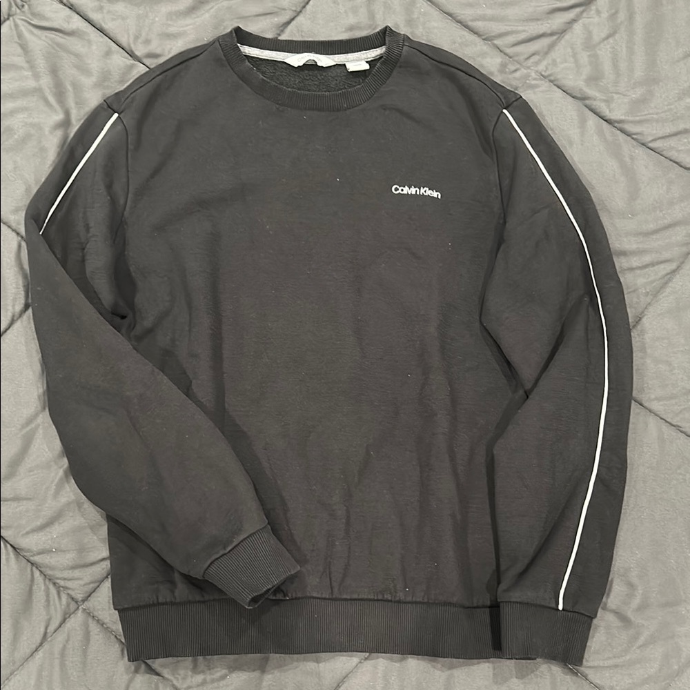 Calvin Klein Black Crewneck Sweater with Ribbed Cuffs